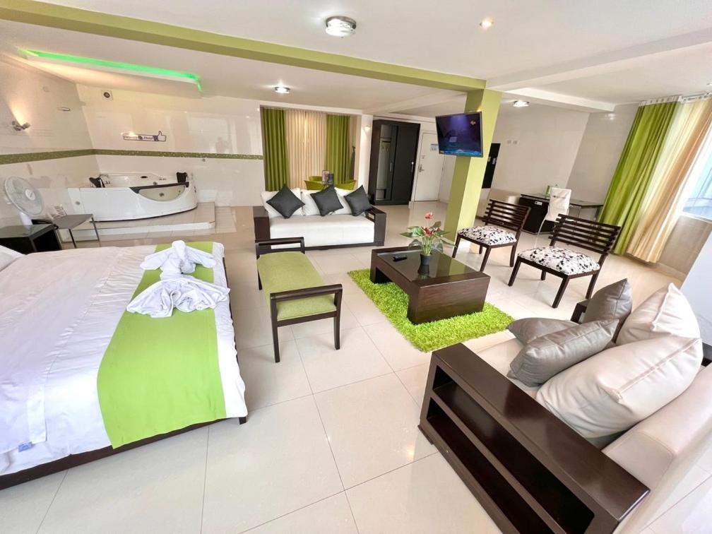 Destiny Hotel Baños Екстериор снимка